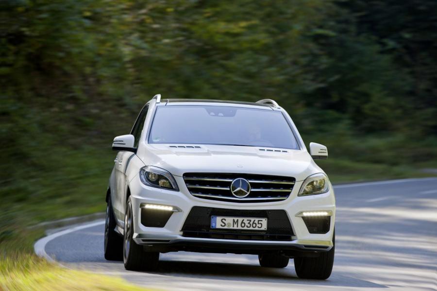  Mercedes-Benz ML63 AMG 2012 года  (фото 54 из 70)